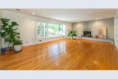 11 Mountain Way South, West Orange Township, NJ 07052 - Photo 5