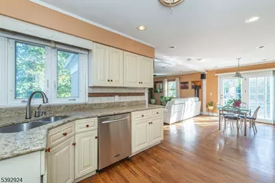 11 Mountain Way South, West Orange Township, NJ 07052 - Photo 15