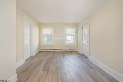 7 7 12Washington St, Newton, NJ 07860 - Photo 5