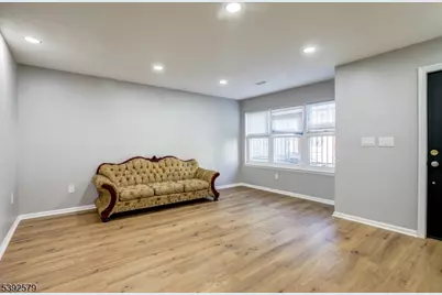 284 S 6th St, Newark, NJ 07103 - Photo 5