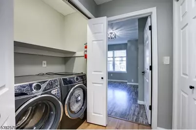 284 S 6th St, Newark, NJ 07103 - Photo 25