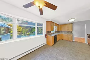 54 Mapledale Ave, Roxbury Township, NJ 07876 - Photo 25