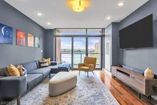 8125 River Rd, North Bergen, NJ 07047 - Photo 1