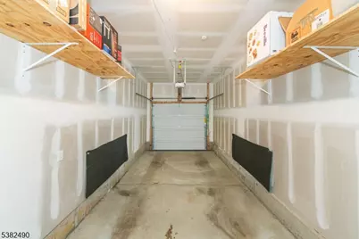 69 Veterans Way, Morris Plains, NJ 07950 - Photo 21