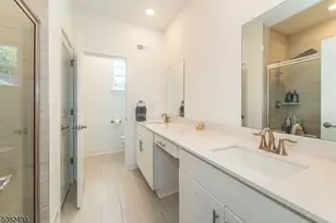 69 Veterans Wy, Morris Plains, NJ 07950 - Photo 17