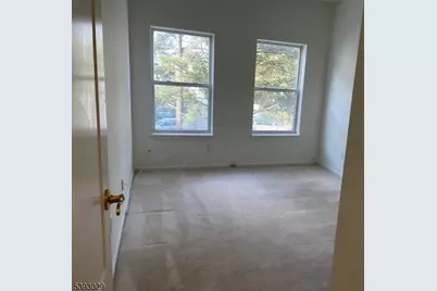 710 Brittany Dr #10, Wayne, NJ 07470 - Photo 3