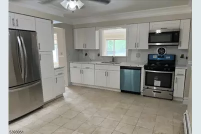 11 Crefeld Ct, Lincoln Park, NJ 07035 - Photo 5