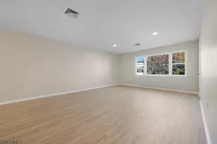 566 2nd Ave, Elizabeth, NJ 07202 - Photo 19