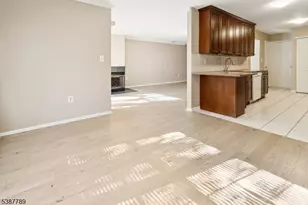 10G Brookline Ct, Montgomery Township, NJ 08540 - Photo 9