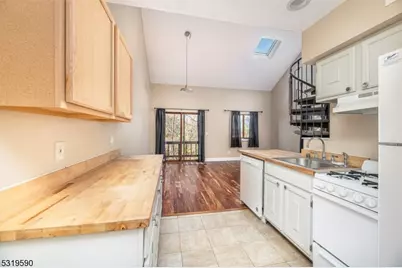 5 Sugar Loaf Ct #7, Vernon, NJ 07462 - Photo 3