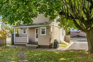 25 Canal St, Raritan, NJ 08869 - Photo 17