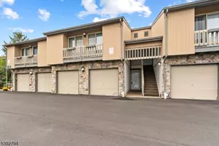 42 Larkin Cir, West Orange Township, NJ 07052 - Photo 21