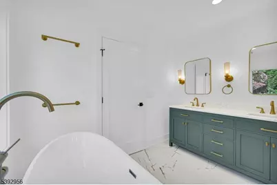 74 Hillside Ter, Livingston, NJ 07039 - Photo 27