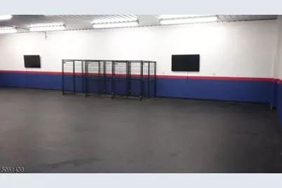 201 Lows Hollow Rd, Lopatcong Township, NJ 08886 - Photo 9