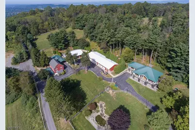 201 Lows Hollow Rd, Lopatcong Township, NJ 08886 - Photo 7