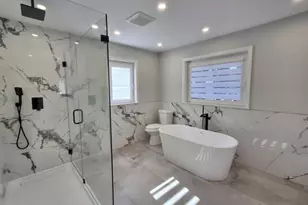 428 Railroad Ave, Old Bridge Township, NJ 08879 - Photo 21