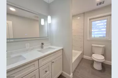 428 Railroad Ave, Old Bridge Township, NJ 08879 - Photo 17