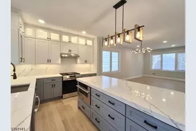 428 Railroad Ave, Old Bridge Township, NJ 08879 - Photo 3