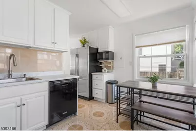 990 Rebecca Pl, Woodbridge Township, NJ 08830 - Photo 25