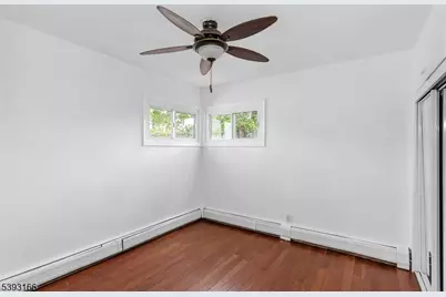 990 Rebecca Pl, Woodbridge Township, NJ 08830 - Photo 27