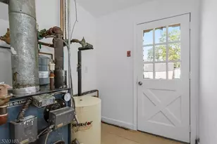 990 Rebecca Pl, Woodbridge Township, NJ 08830 - Photo 35