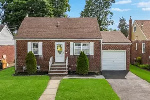 15 Carrelton Dr Cv, Paterson, NJ 07522 - Photo 1