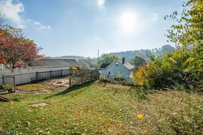 126 Prospect Street, Dover, NJ 07801 - Photo 19