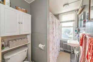 126 Prospect St, Dover, NJ 07801 - Photo 9