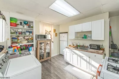 126 Prospect Street, Dover, NJ 07801 - Photo 7