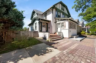 15 Vernon Pl, East Orange, NJ 07017 - Photo 1