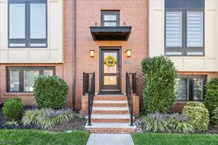 17 E Hartwick Dr, Montgomery Township, NJ 08558 - Photo 1