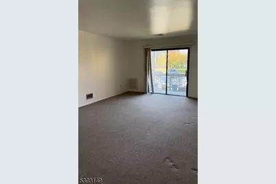 324 Sharon Garden Ct, Woodbridge Township, NJ 07095 - Photo 9