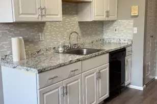 324 Sharon Garden Ct, Woodbridge Township, NJ 07095 - Photo 3