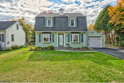 7 Valemont Way, Summit, NJ 07901 - Photo 1