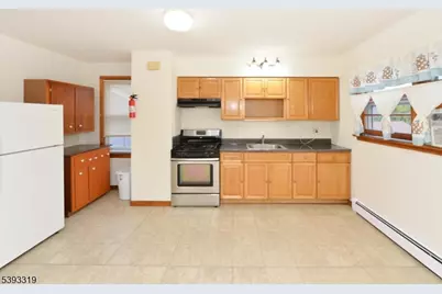 91 Mawhinney Ave, Hawthorne, NJ 07506 - Photo 3