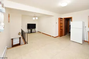 91 Mawhinney Ave, Hawthorne, NJ 07506 - Photo 5