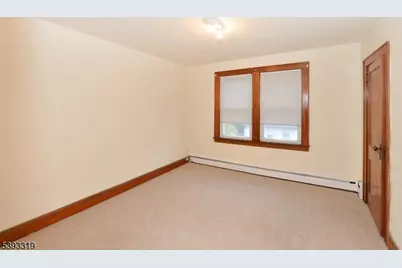 91 Mawhinney Ave, Hawthorne, NJ 07506 - Photo 7