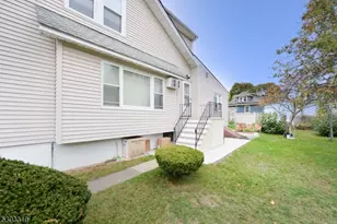 91 Mawhinney Ave, Hawthorne, NJ 07506 - Photo 9