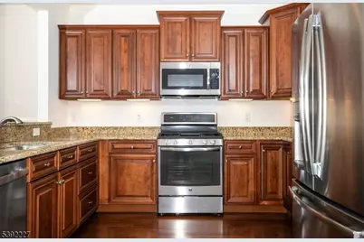5307 Veterans Dr #5307, Rockaway Township, NJ 07885 - Photo 9
