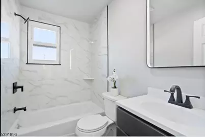 895 Port Reading Ave, Woodbridge Township, NJ 07064 - Photo 7