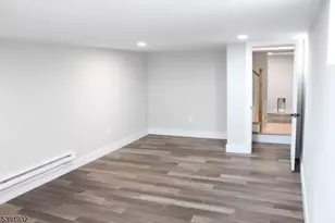 897 Port Reading Ave, Woodbridge Township, NJ 07064 - Photo 13