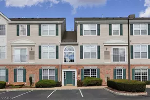 221 Windmill Ct, Lopatcong Township, NJ 08865 - Photo 1