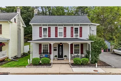 241 Depue St, Belvidere, NJ 07823 - Photo 3