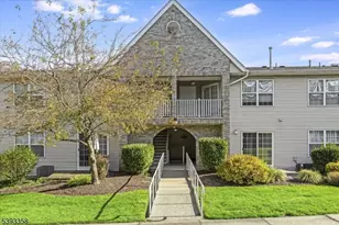 13 Parkside Ct, Wayne, NJ 07470 - Photo 1