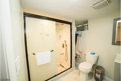 415 19th Ave, Paterson, NJ 07504 - Photo 29