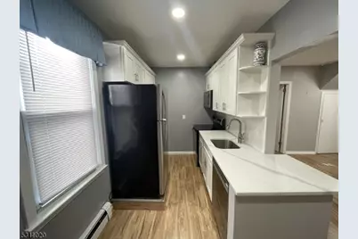 31 Union St, Dover, NJ 07801 - Photo 7