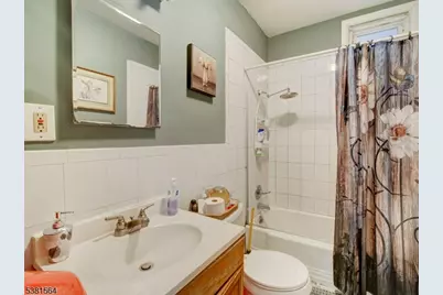 411 Monastery Pl, Union City, NJ 07087 - Photo 19