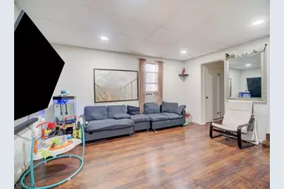 411 Monastery Pl, Union City, NJ 07087 - Photo 13