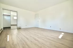 15 Wright Ct, Bloomfield, NJ 07003 - Photo 9