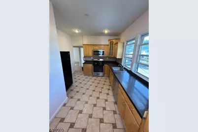 466 Cortlandt St 2nd Fl. #2, Belleville, NJ 07109 - Photo 1